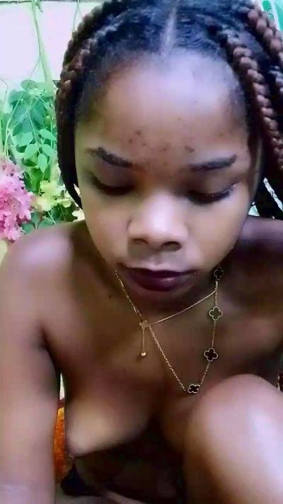 elia220 live cam on Cam4
