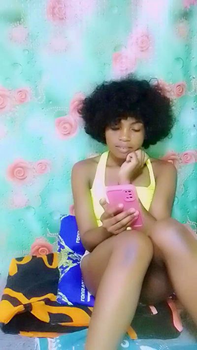 elia220 live cam on Cam4