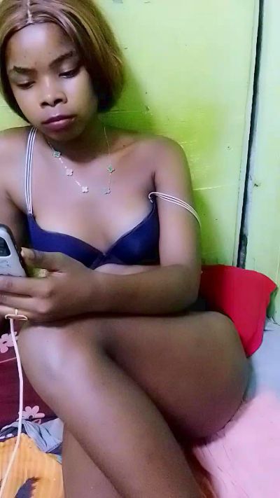 elia220 live cam on Cam4