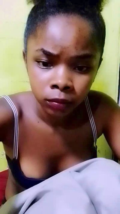 elia220 live cam on Cam4