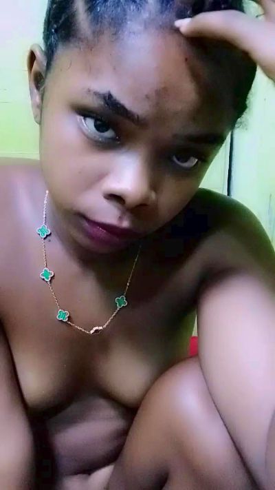 elia220 live cam on Cam4