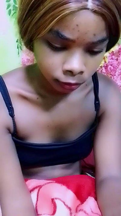 elia220 live cam on Cam4