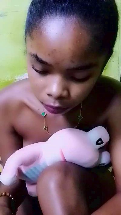 elia220 live cam on Cam4