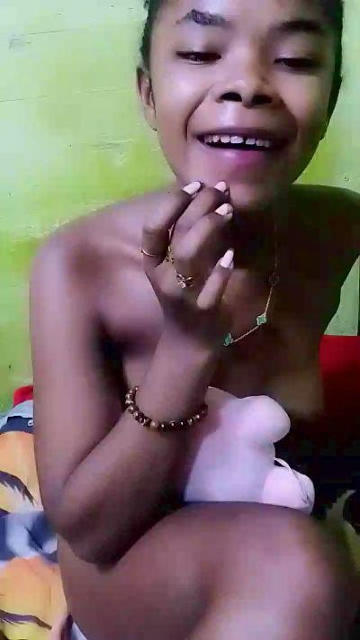 elia220 live cam on Cam4