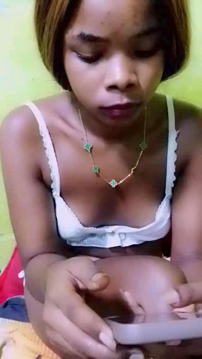 elia220 live cam on Cam4