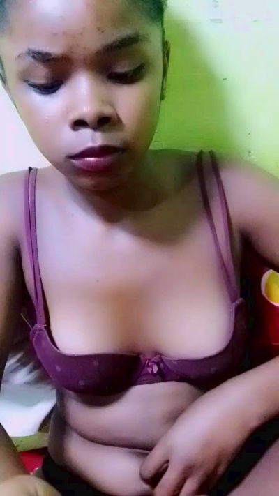 elia220 live cam on Cam4