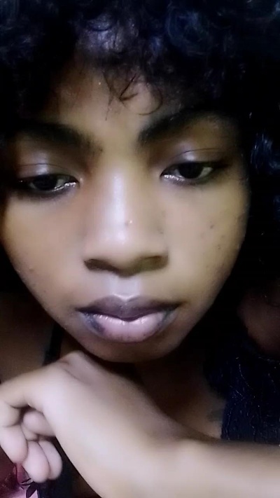 elia220 live cam on Cam4