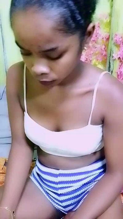 elia220 live cam on Cam4