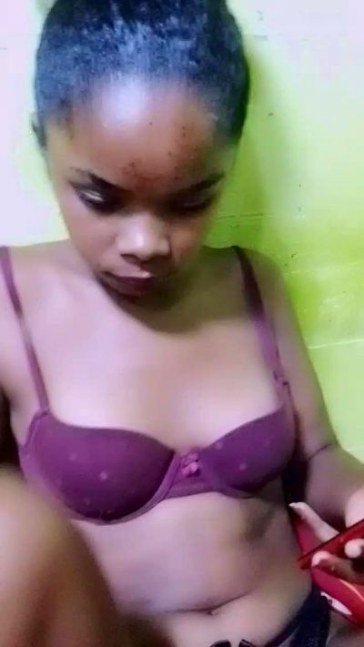 elia220 live cam on Cam4