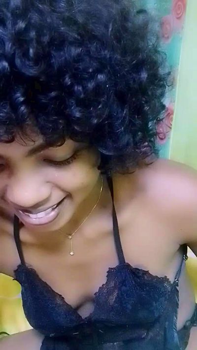 elia220 live cam on Cam4