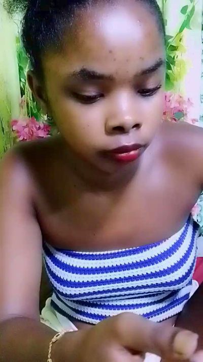 elia220 live cam on Cam4