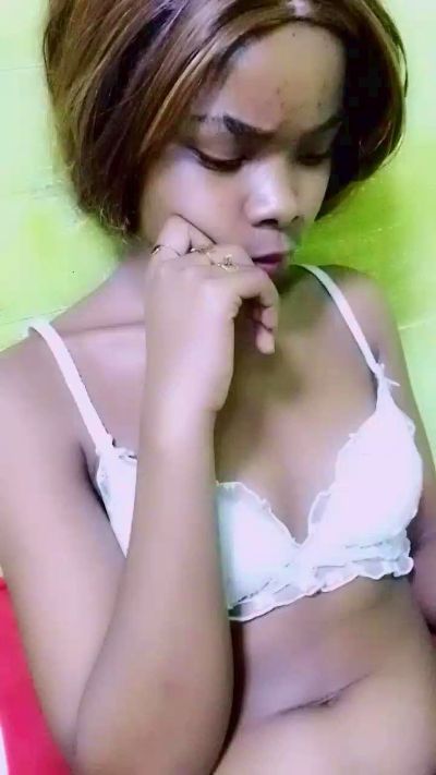 elia220 live cam on Cam4