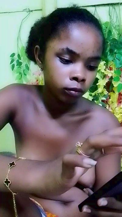 elia220 live cam on Cam4