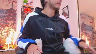 eliansavoy live cam on Cam4
