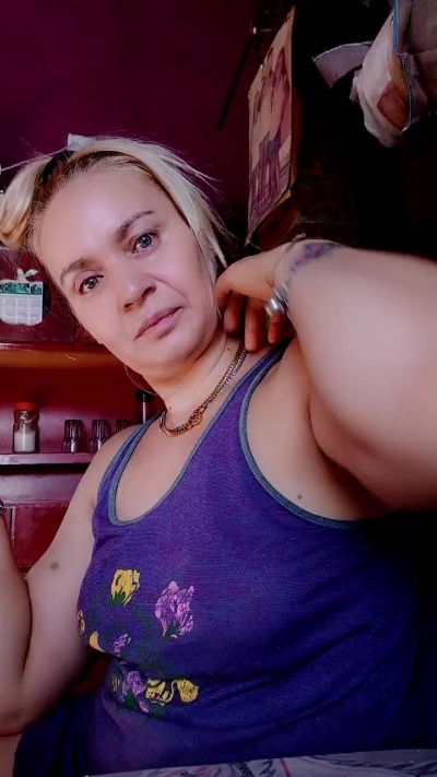 elie64 Live Cam on Cam4