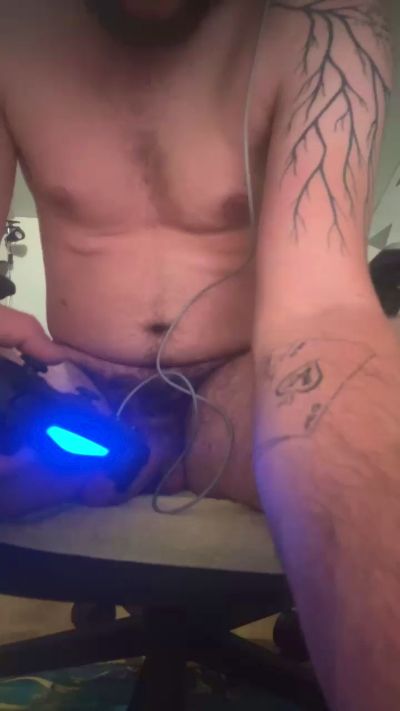 elie83 live cam on Cam4