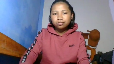 elinah_xxx live cam on Cam4