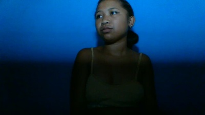 elinah_xxx live cam on Cam4