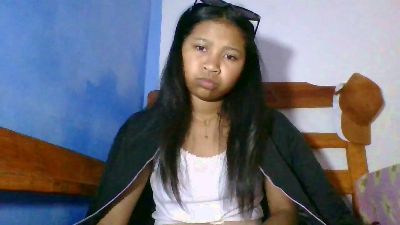 elinah_xxx live cam on Cam4