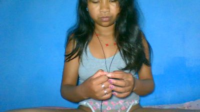 elinah_xxx live cam on Cam4