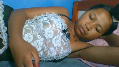 elinah_xxx live cam on Cam4