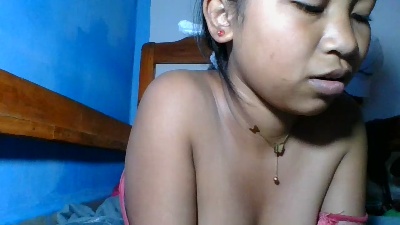 elinah_xxx live cam on Cam4