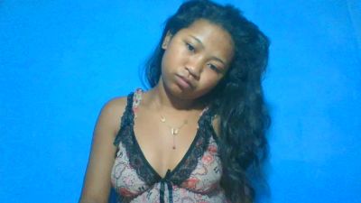 elinah_xxx live cam on Cam4