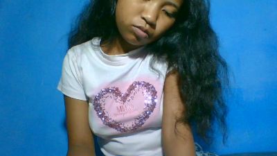 elinah_xxx live cam on Cam4