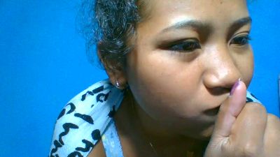 elinah_xxx live cam on Cam4