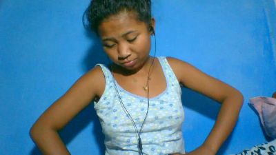 elinah_xxx live cam on Cam4