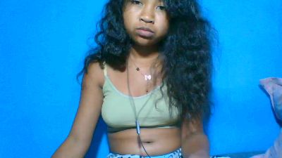 elinah_xxx live cam on Cam4