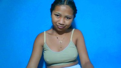 elinah_xxx live cam on Cam4