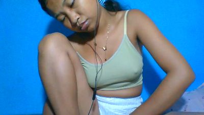 elinah_xxx live cam on Cam4