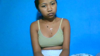 elinah_xxx live cam on Cam4