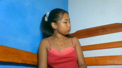 elinah_xxx live cam on Cam4