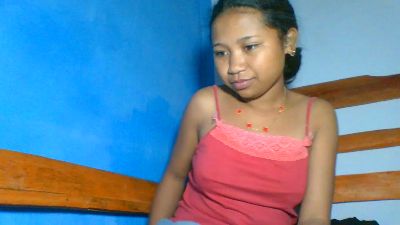 elinah_xxx live cam on Cam4