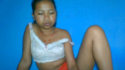 elinah_xxx live cam on Cam4