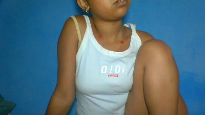 elinah_xxx live cam on Cam4