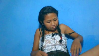 elinah_xxx live cam on Cam4