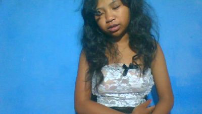 elinah_xxx live cam on Cam4