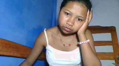elinah_xxx live cam on Cam4