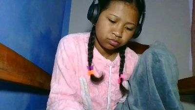 elinah_xxx live cam on Cam4