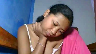 elinah_xxx live cam on Cam4