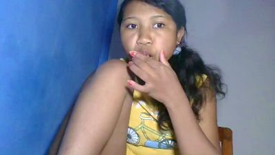 elinah_xxx live cam on Cam4
