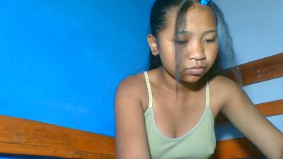 elinah_xxx live cam on Cam4