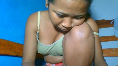elinah_xxx live cam on Cam4