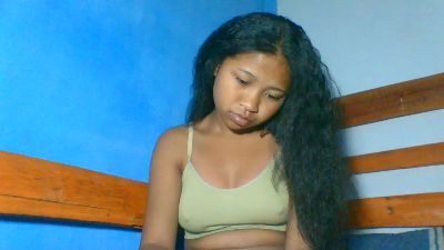elinah_xxx live cam on Cam4
