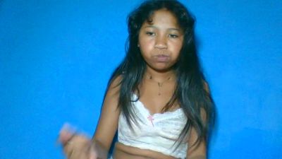 elinah_xxx live cam on Cam4