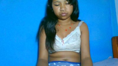 elinah_xxx live cam on Cam4