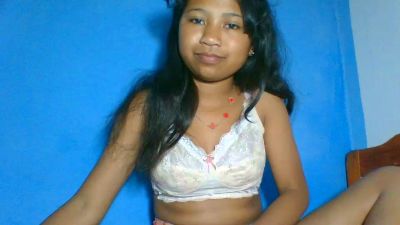 elinah_xxx live cam on Cam4